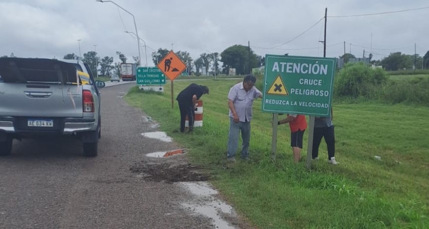Vecinos accidentados colocaron la señalética en el cruce de rutas 34 y 39
