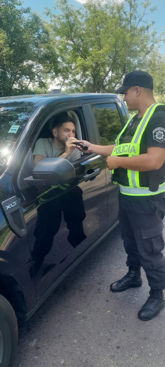 Pullaro debió someterse a un control de alcoholemia 
