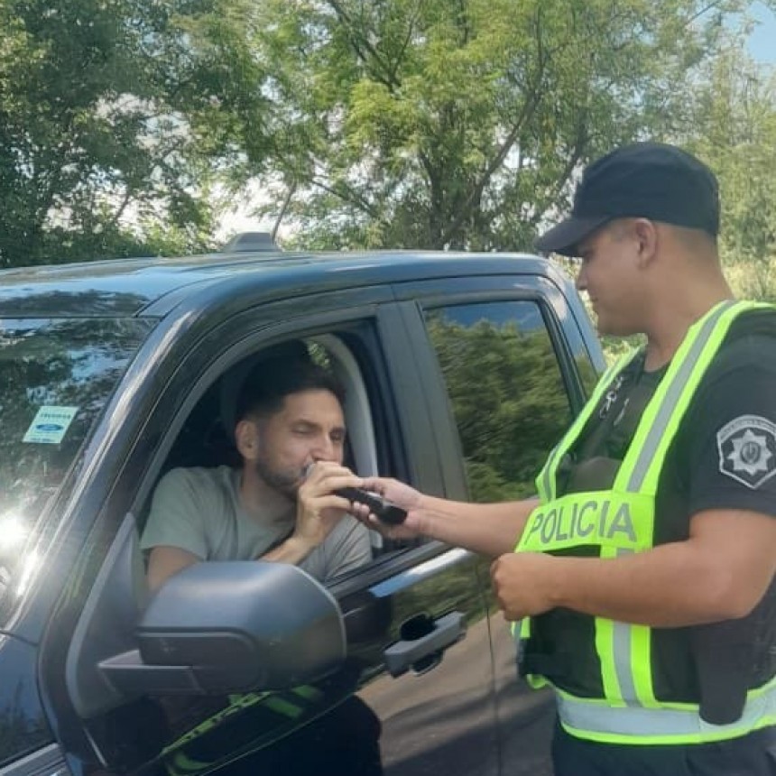 Pullaro debió someterse a un control de alcoholemia 