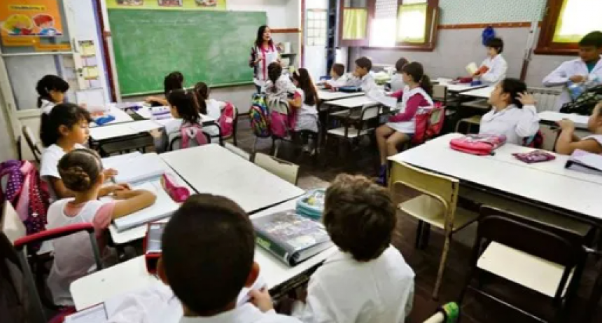 Cae 27% la matrícula escolar: ¿hacia aulas de 12 alumnos por docente?