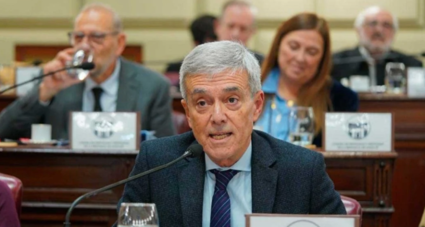 Para Agosto, el gobierno provincial tuvo premura por la reforma jubilatoria pero no en el cobro de la deuda previsional nacional.