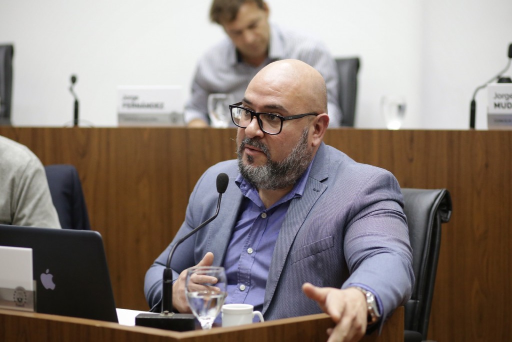 Carlos Suárez pide abordar una solución metropolitana para la disposición final de los residuos