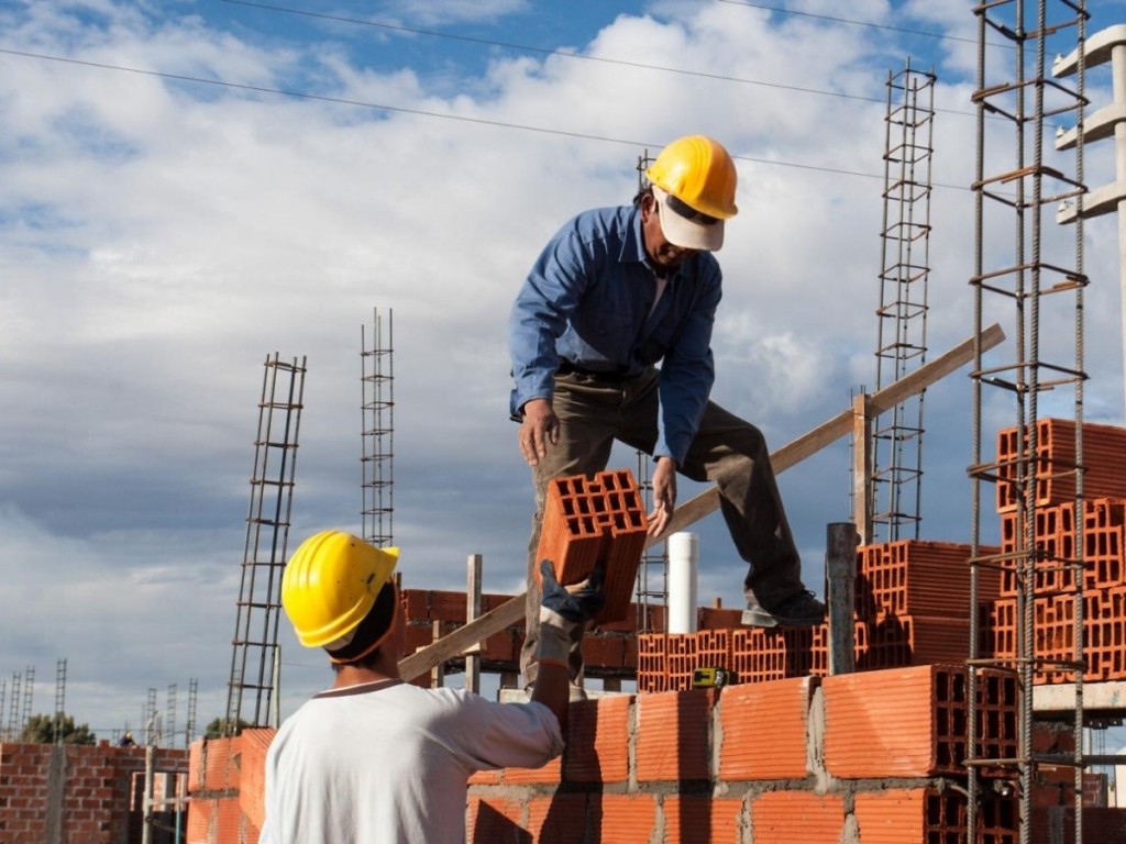 Empleo privado formal: En abril de 2025 Santa Fe tenía la misma cantidad de empleo formal que un año antes