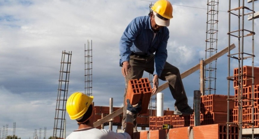 Empleo privado formal: En abril de 2025 Santa Fe tenía la misma cantidad de empleo formal que un año antes