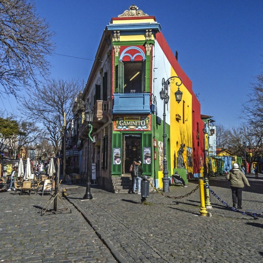 Caminito, entre La Rioja y La Boca