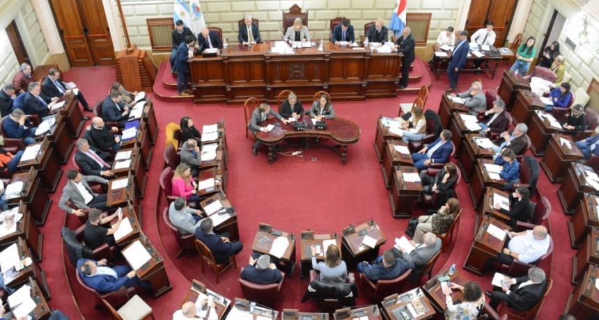 Asamblea Legislativa: acuerdo para sólo 19 de los fiscales y defensores