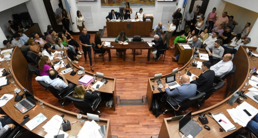 El Concejo Municipal avalaría mañana la licitación para el mantenimiento del parque lumínico