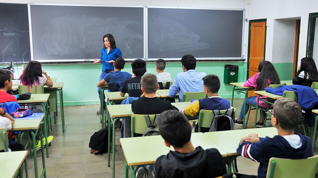 Sólo 10 de cada 100 estudiantes logran terminar en tiempo y forma la secundaria